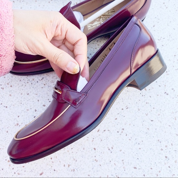 NIB Salvatore Ferragamo 2-tone Leather Moccasin - Picture 4 of 6